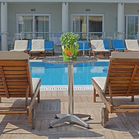 Palapart Gikas Suites And Studios Gouvia Dış mekan fotoğraf
