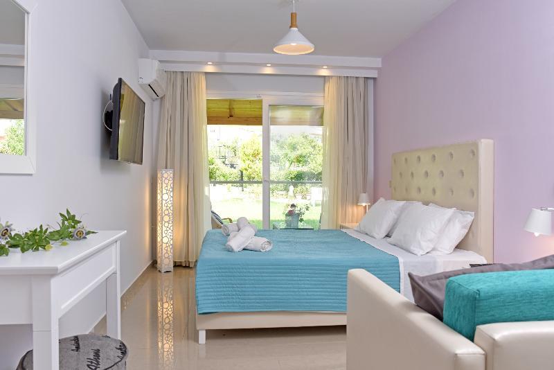 Palapart Gikas Suites And Studios Gouvia Dış mekan fotoğraf