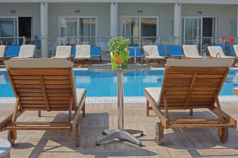 Palapart Gikas Suites And Studios Gouvia Dış mekan fotoğraf